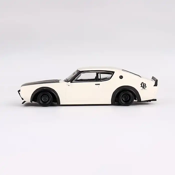 Mini GT 1/64 Nissan Skyline Kenmeri Liberty Walk White- MGT00702