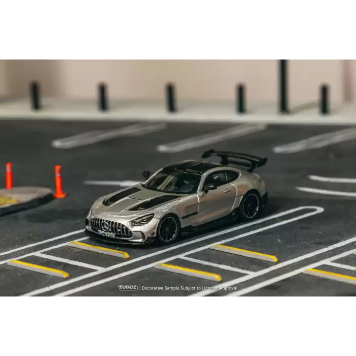 Tarmac Works 1/64 Mercedes-Benz AMG GT Black Series Silver Metallic - GLOBAL64 T64G-042-SL