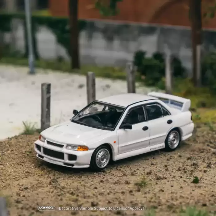 Tarmac Works 1/64 Mitsubishi Lancer RS Evolution III White - Lamley Special Edition - GLOBAL64 T64G-050-RS