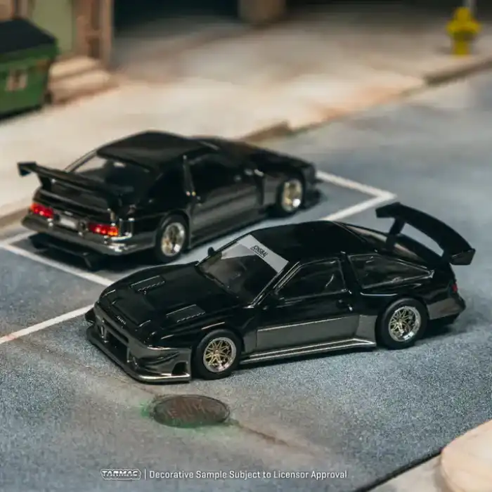 Tarmac Works 1/64 Toyota Sprinter Trueno AE86 Widebody Black/Grey - Designed by Jon Sibal - Malaysia Special Edition - GLOBAL64
