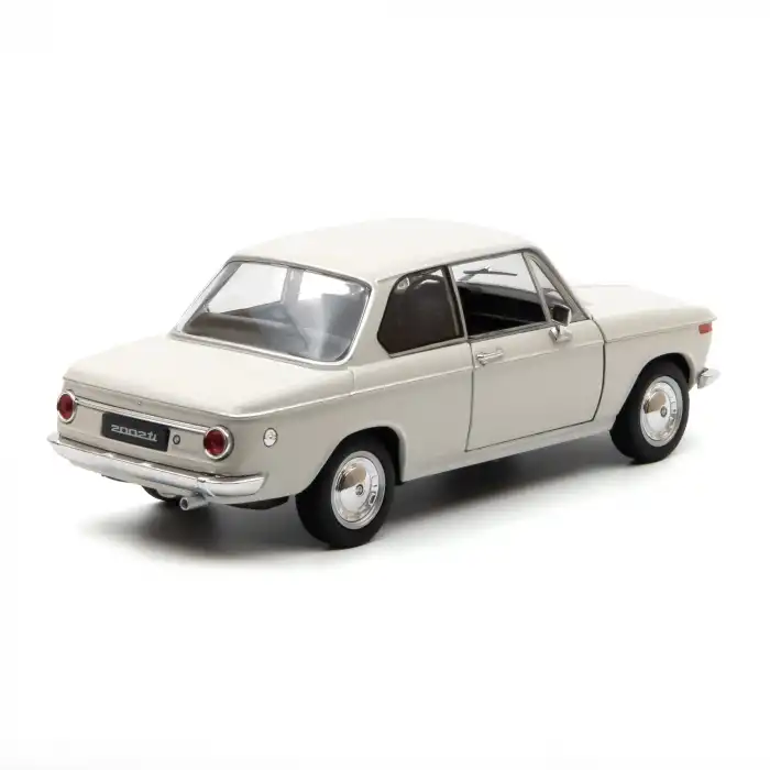 Welly 1:24 BMW 2002ti Diecast Model Araba Krem - 24053W