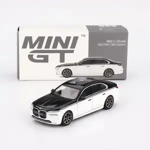Mini GT 1/64 BMW i7 xDrive60 Alpine White / Black Sapphire MGT00959