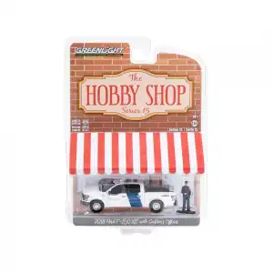 Greenlight 1:64 2018 Ford F-150 XLT with Customers Officers 97150-F