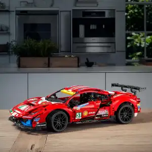 LEGO Technic Ferrari 488 GTE “AF Corse #51” - 42125