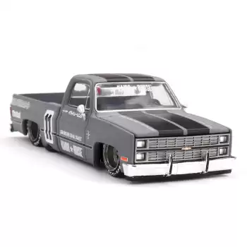 Mini GT Kaido House Chevrolet Silverado KAIDO V2 - KHM160