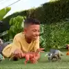 Jurassic World Kükreyen Dinozor Nasutoceratops Figür, JGC81
