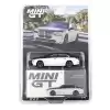 [Ön Satış] Mini GT 1/64 BMW i7 xDrive60 Alpine White / Black Sapphire MGT00959-BL