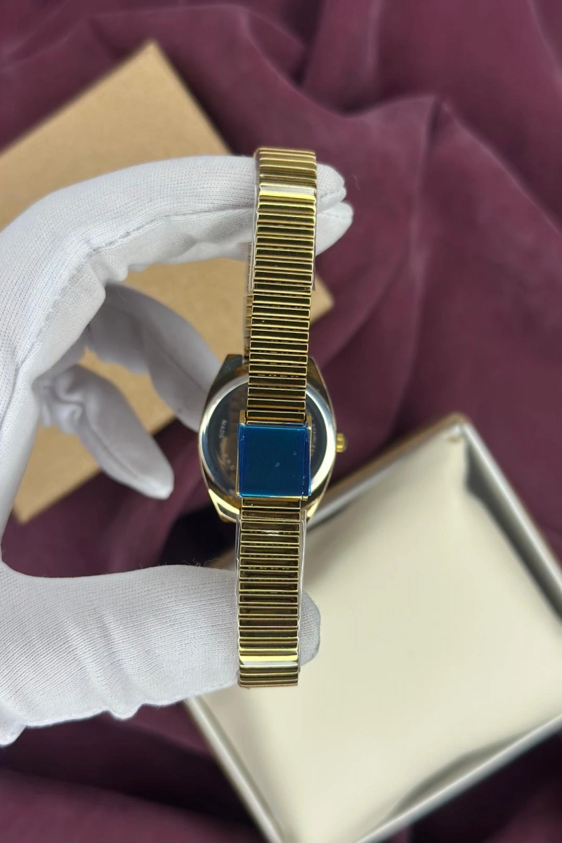 KARE KASA YEŞİL KADRAN GOLD KADIN KOL SAATİ