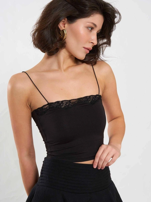 DANTEL DETAYLI ASKILI CROP ATLET