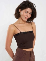 DANTEL DETAYLI ASKILI CROP ATLET