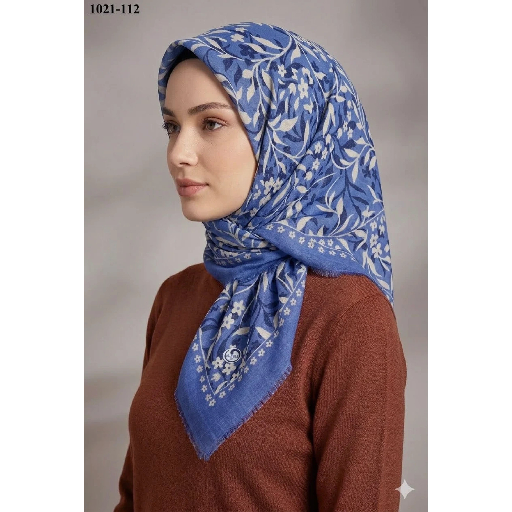Huzurlu İpek Desenli Flamlı Pamuk Eşarp 1021-112