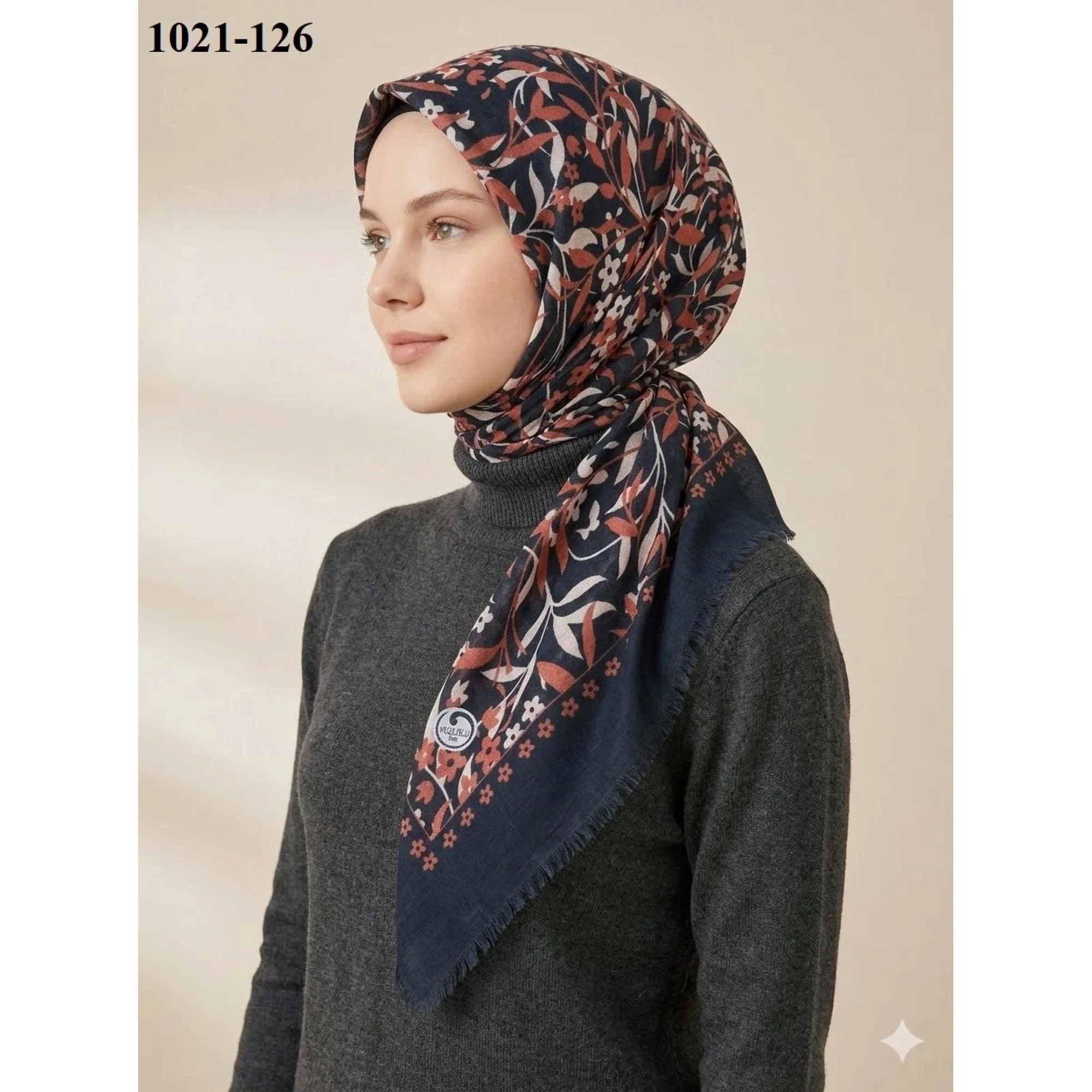 Huzurlu İpek Desenli Flamlı Pamuk Eşarp 1021-126