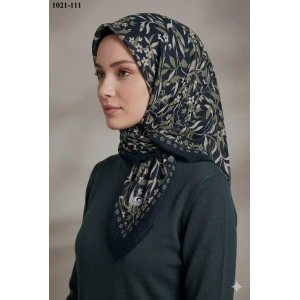 Huzurlu İpek Desenli Flamlı Pamuk Eşarp 1021-111