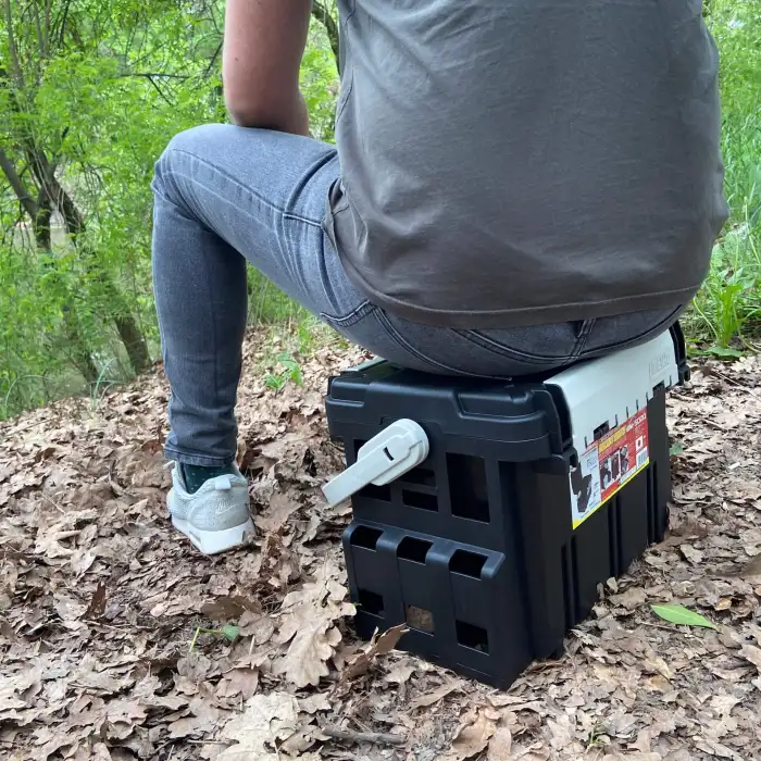 Meiho Bucket Mouth BM-5000 Siyah Takım Kutusu + Hard Belt BM-200 Askı