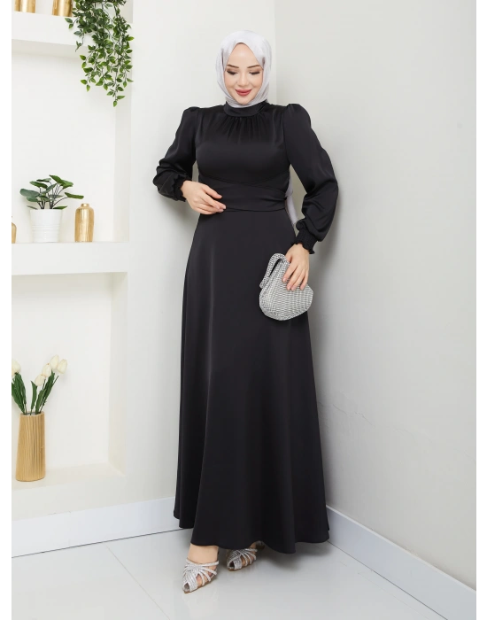 Çapraz Bağlama Detaylı Saten Elbise