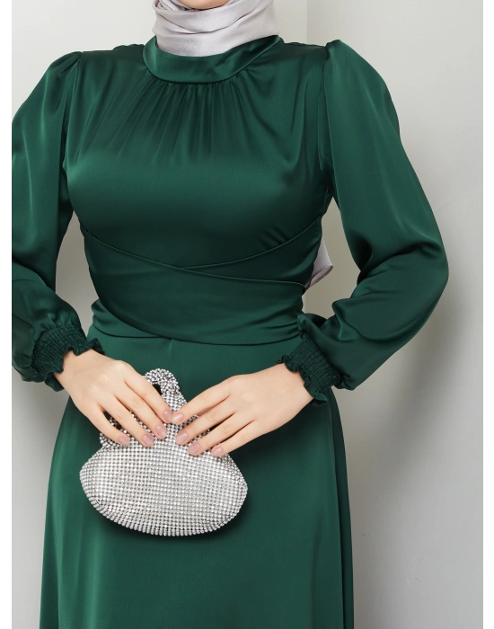 Çapraz Bağlama Detaylı Saten Elbise