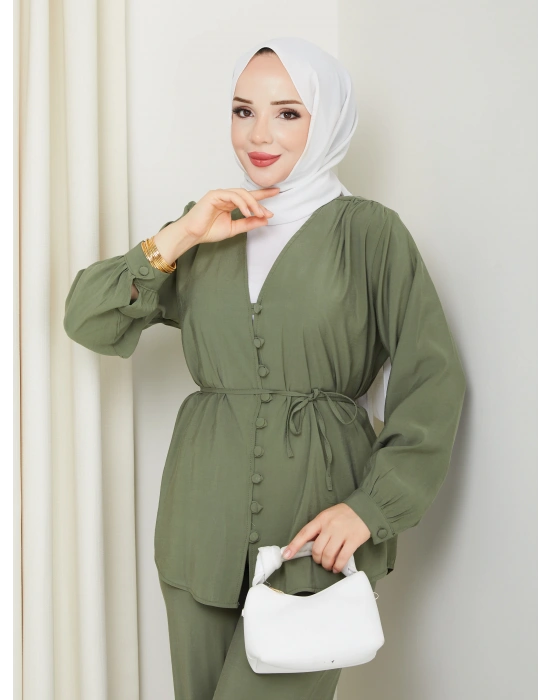 Düğme Detaylı Modal Takım