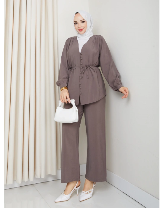 Düğme Detaylı Modal Takım