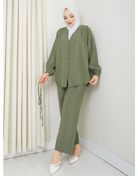 Düğme Detaylı Modal Takım