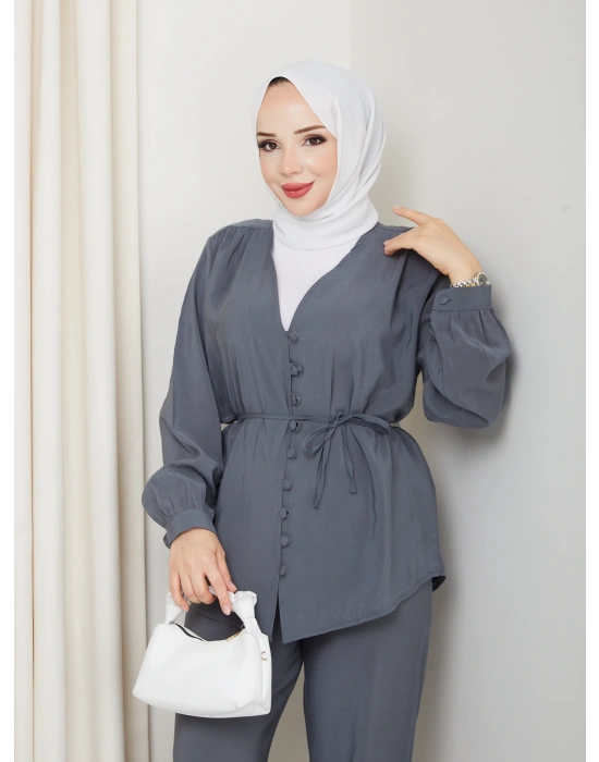 Düğme Detaylı Modal Takım