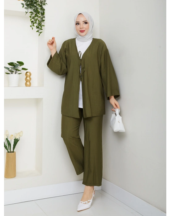 Önü Bağlamalı Çilek Kumaş Pantolonlu Takım