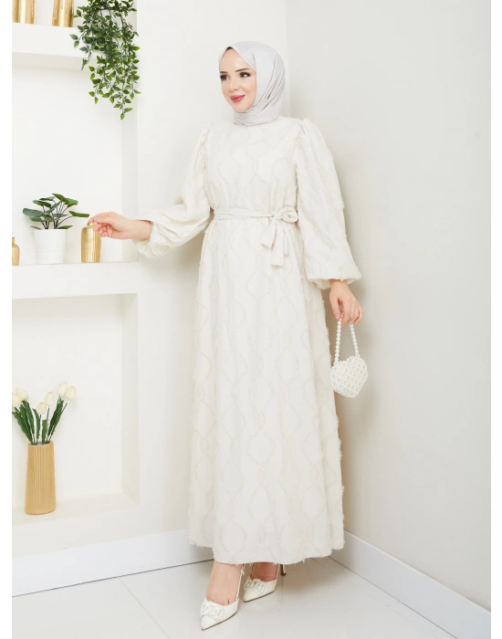 Simli Püskül Detaylı Kuşaklı Elbise