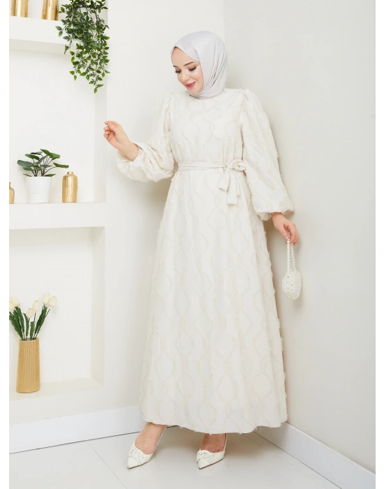 Simli Püskül Detaylı Kuşaklı Elbise