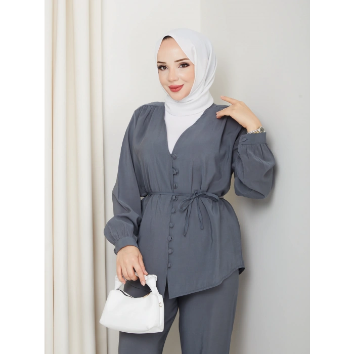 Düğme Detaylı Modal Takım