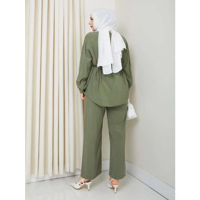 Düğme Detaylı Modal Takım