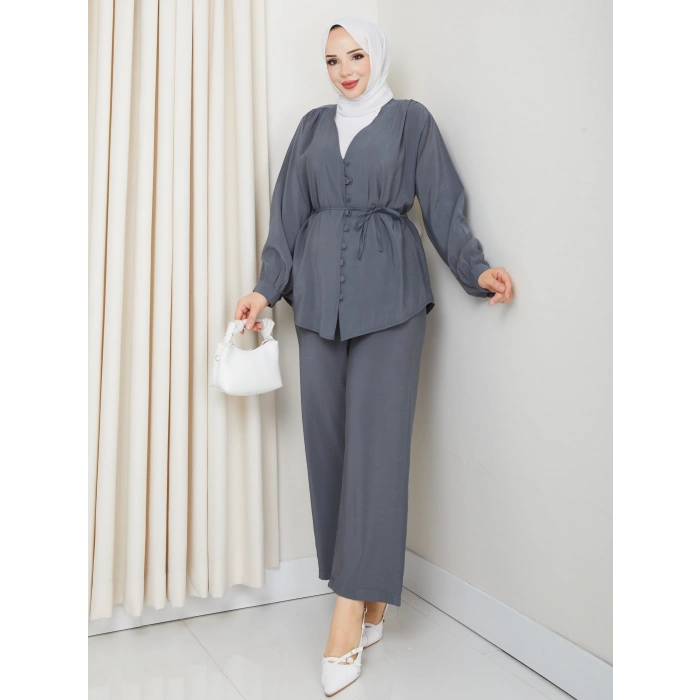 Düğme Detaylı Modal Takım