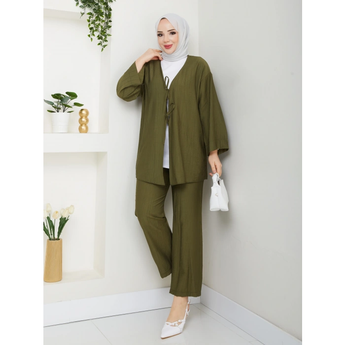 Önü Bağlamalı Çilek Kumaş Pantolonlu Takım