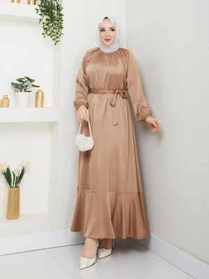 Volan Detaylı Saten Elbise