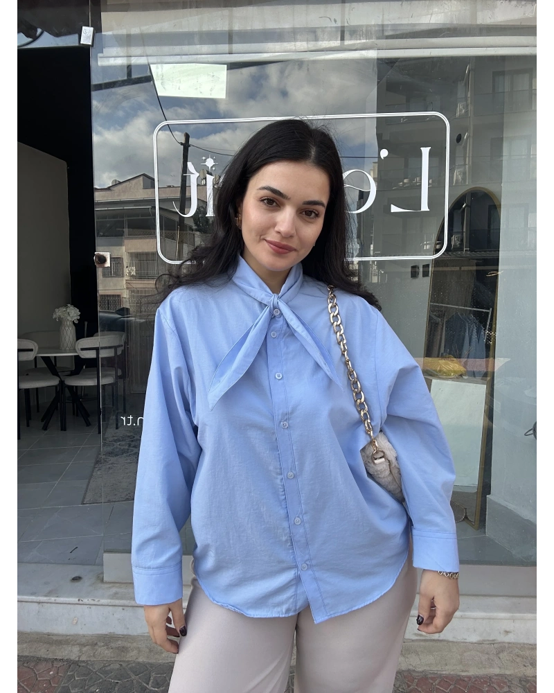 Fular Yaka Poplin Gömlek