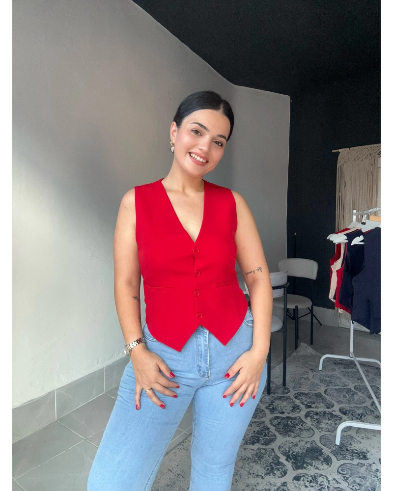 Düğmeli Kırmızı Yelek