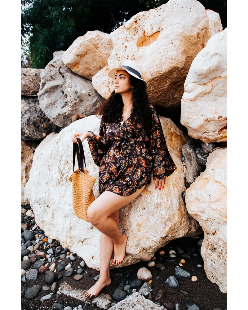 Kahverengi Minimal Çiçek Desenli Pareo