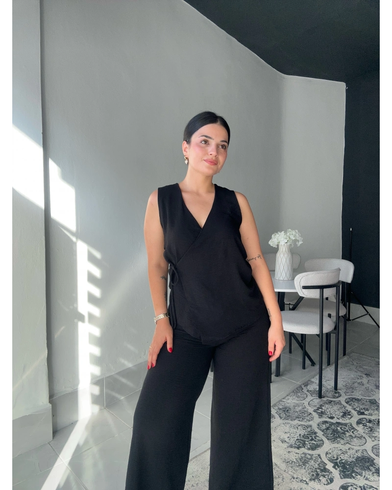 Yandan Bağlamalı Siyah Takım