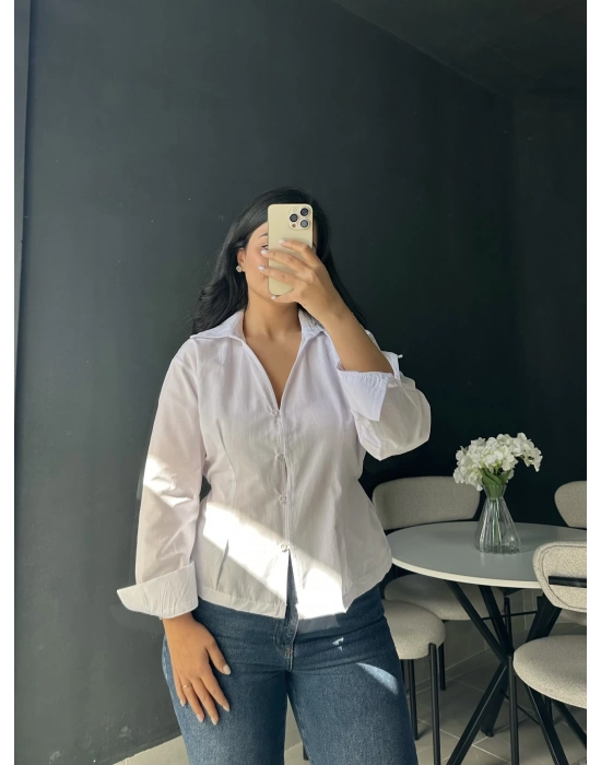 Arkadan Bağlamalı Beyaz Gömlek