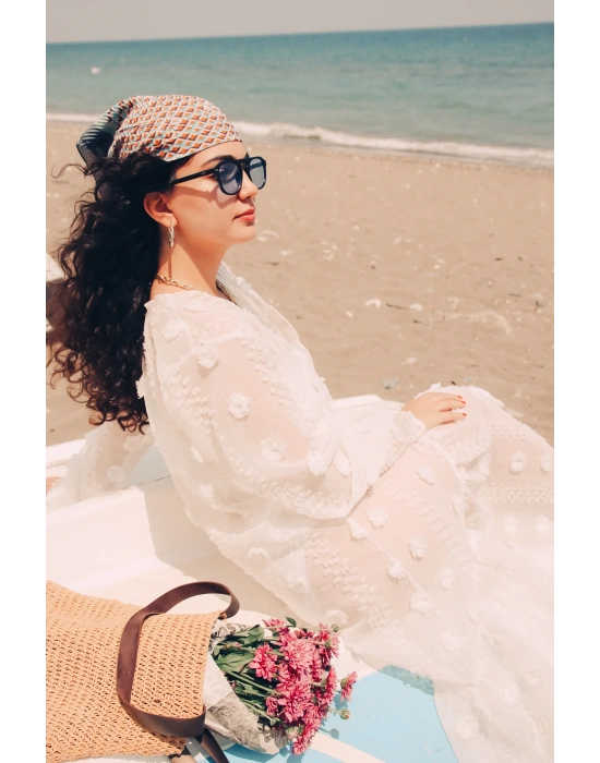 Beyaz Fırfırlı Kimono