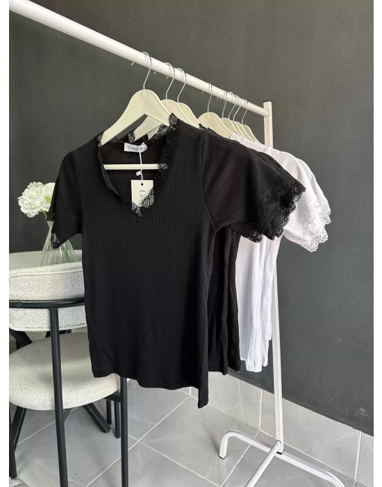 DANTELLİ SİYAH TİŞÖRT