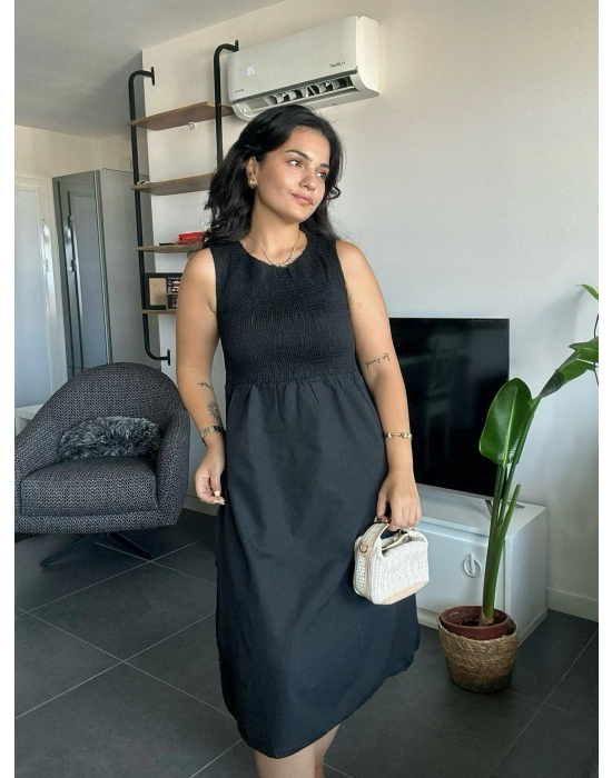 Kolsuz Siyah Midi Elbise