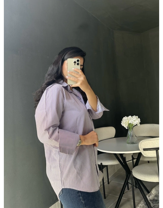 Lila Çizgili Gömlek