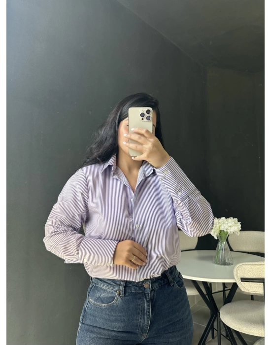 Lila Çizgili Gömlek