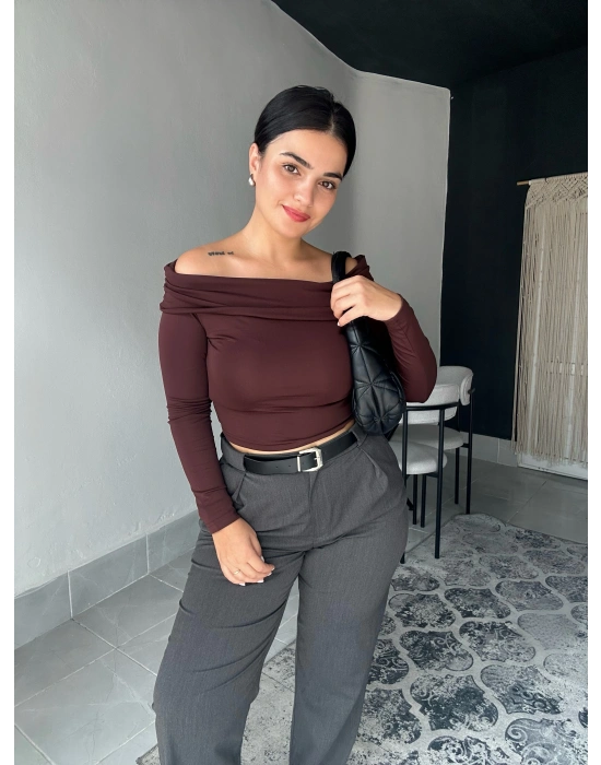 Madonna Kahverengi Yaka Bluz