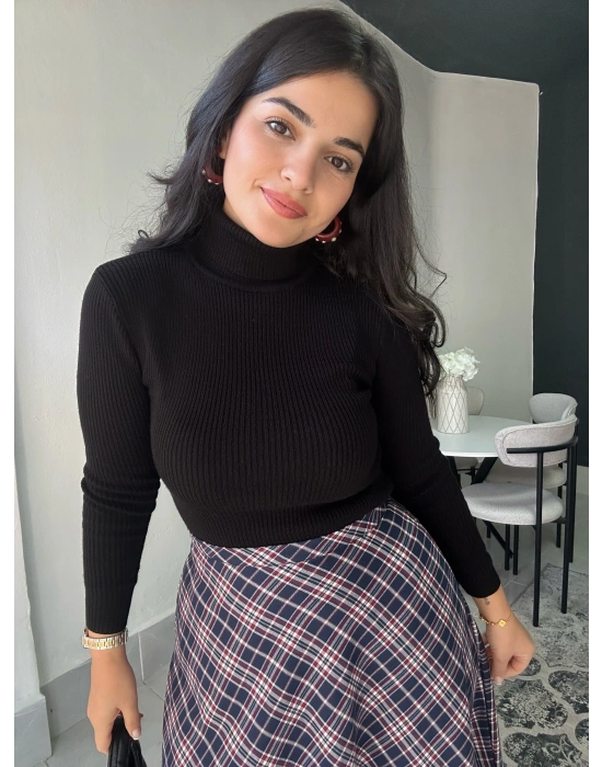 Siyah Balıkçı Yaka Kazak