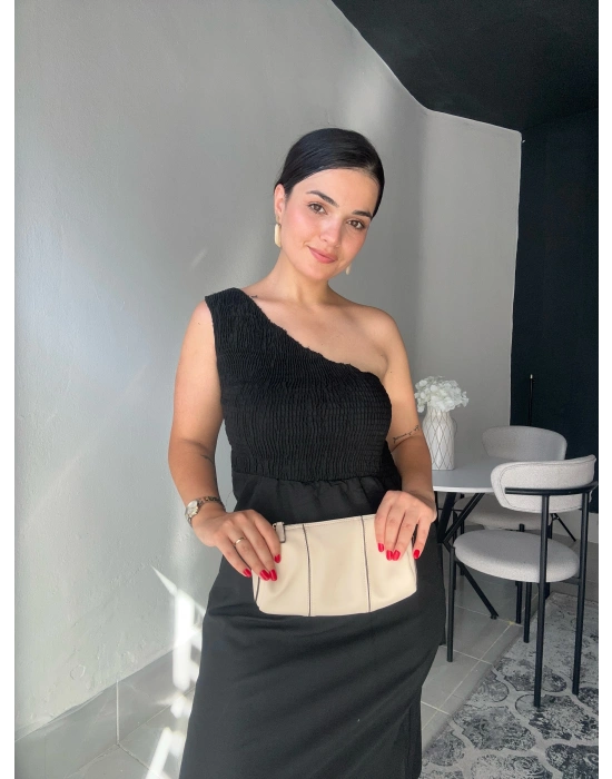 Tek Omuz Siyah Elbise