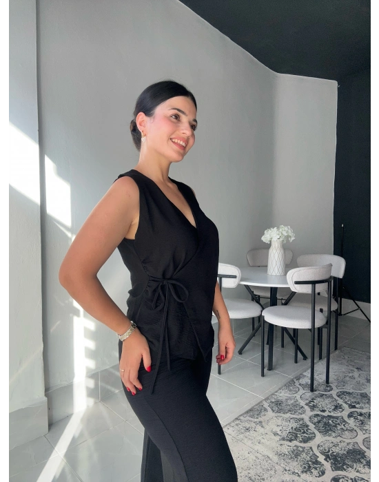 Yandan Bağlamalı Siyah Takım