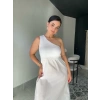 Tek Omuz Beyaz Elbise