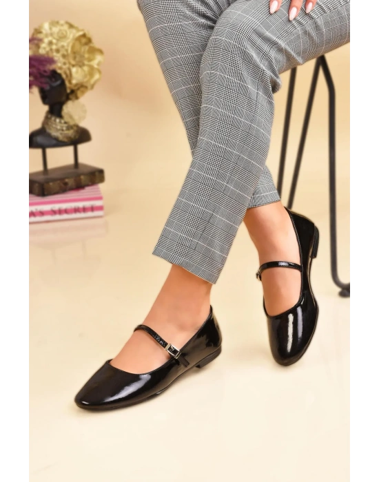 Kemer Bağlamalı Tokalı Kadın Babet Günlük Ayakkabı