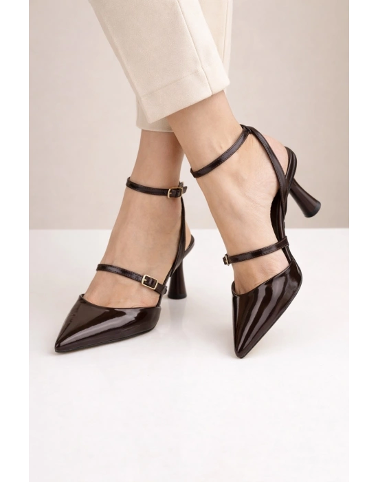 Kadın Rugan Sivri Burun Bilekten Bağlamalı İnce Bant Topuklu Ayakkabı