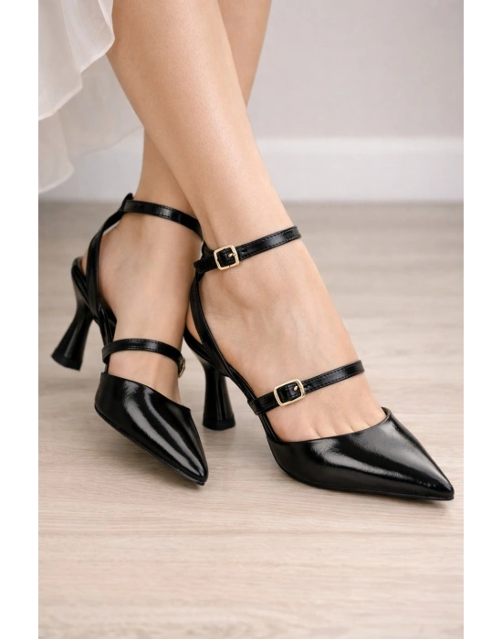 Kadın Rugan Sivri Burun Bilekten Bağlamalı İnce Bant Topuklu Ayakkabı